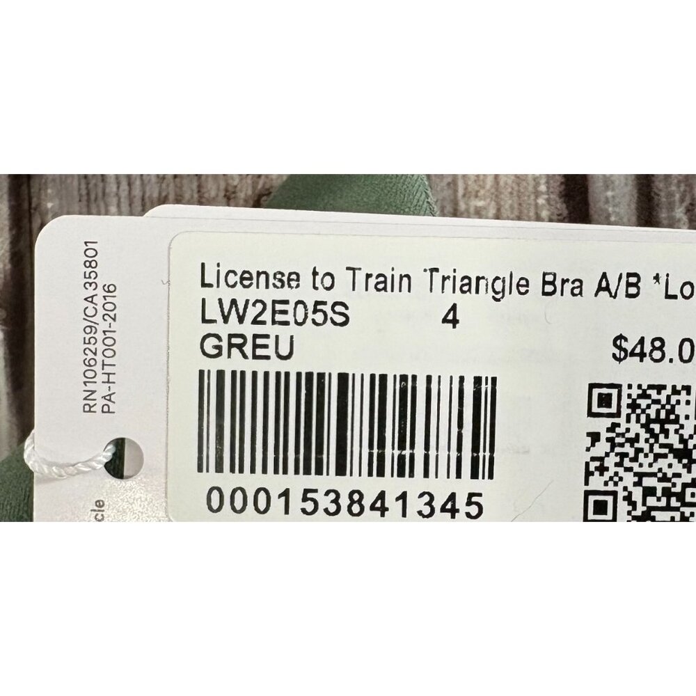 Lululemon License to Train Triangle Bra A/B logo sz 4 color green GREU NWT $48 - Picture 8 of 9